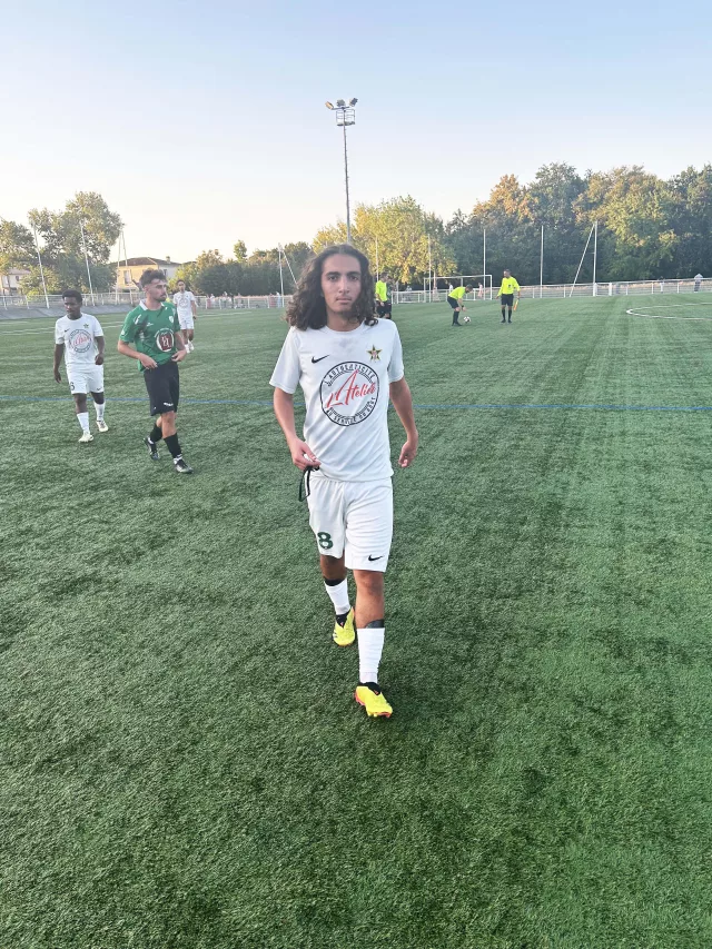 https://saintbrunofootball.fr/wp-content/uploads/2025/09/zucculotto-copie-640x853.webp